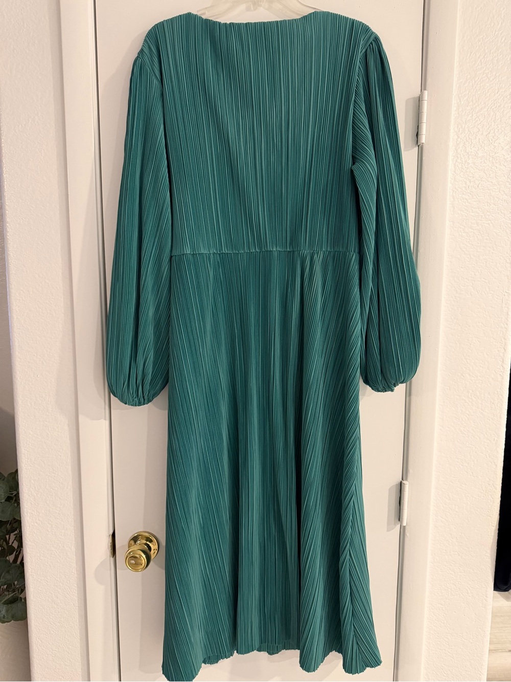H&M Teal Pleated Wrap Midi Dress - Picture 3 of 3